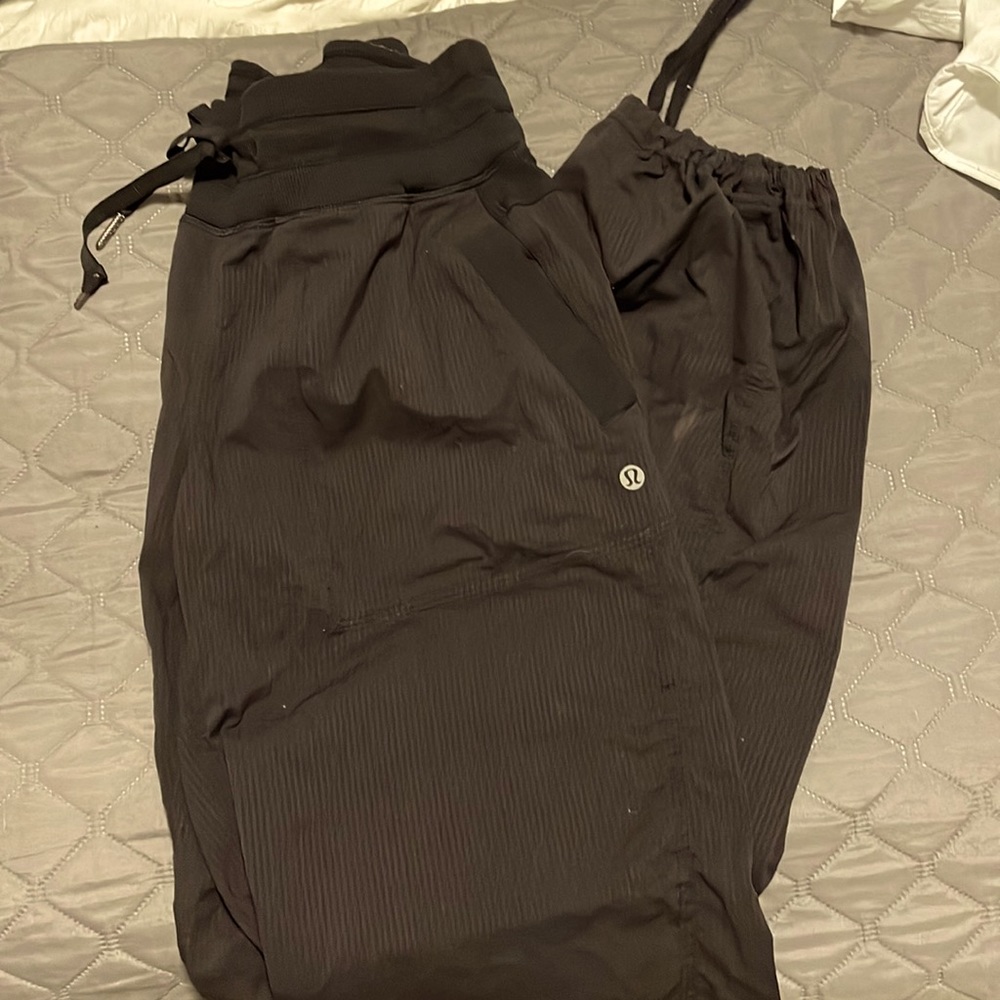 Lululemon pants